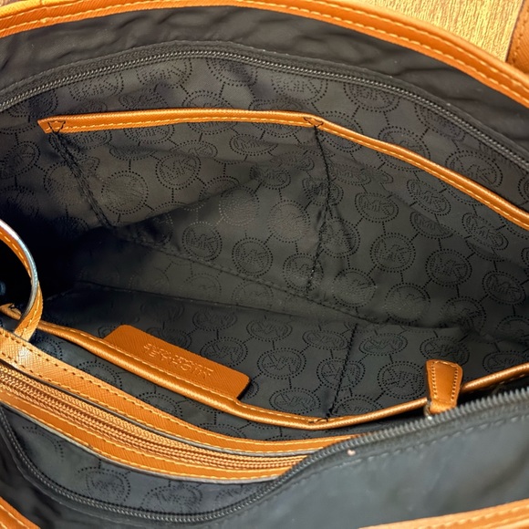 Michael Kors Kempton small tote bag in black nylon- EUC- fast shipping - Picture 10 of 10